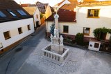 Odhalení sousoší Nejsvětější Trojice