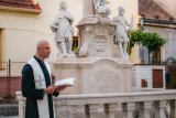 Odhalení sousoší Nejsvětější Trojice